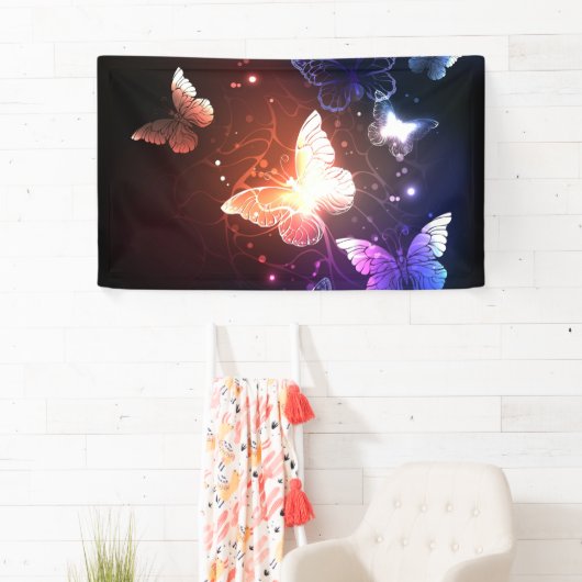 Glühende Nachtschmetterlinge Banner (Insitu)