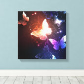 Glühende Nachtschmetterlinge Leinwanddruck (Insitu (Holzboden))