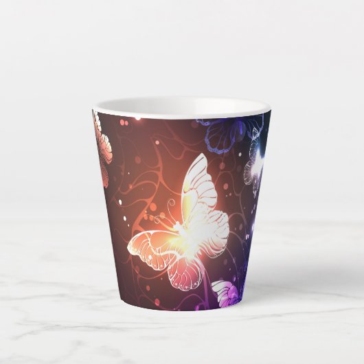 Glühende Nachtschmetterlinge Milchtasse (Vorderseite)