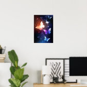 Glühende Nachtschmetterlinge Poster (Heimbüro)