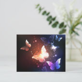 Glühende Nachtschmetterlinge Postkarte (Stehend Vorderseite)