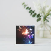Glühende Nachtschmetterlinge Quadratische Visitenkarte (Stehend Vorderseite)