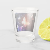 Glühende Nachtschmetterlinge Schnapsglas (Rückseite)