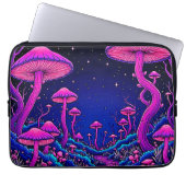 Glühende Psychedelic Mushroom Forest Night Laptopschutzhülle (Vorderseite)