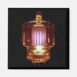 Glühende Transmitter Vakuumröhre Magnet