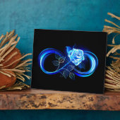 Glühende Unendlichkeit mit blauer Rose Fotoplatte (Seite)
