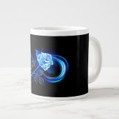 Glühende Unendlichkeit mit blauer Rose Jumbo-Tasse (Vorderseite Rechts)