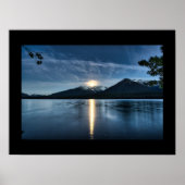 Glühender Mond über dem Poster (Vorne)