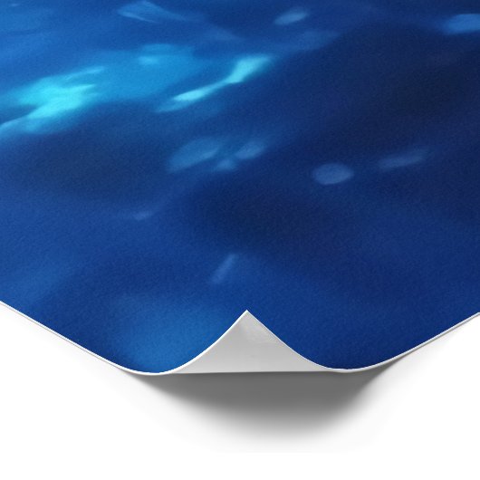 Glühender Strand mit biolumineszenter Wasserqualit Poster (Ecke)