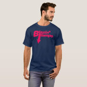 Glühendes Downtempo blaues Rosa T-Shirt (Vorne ganz)