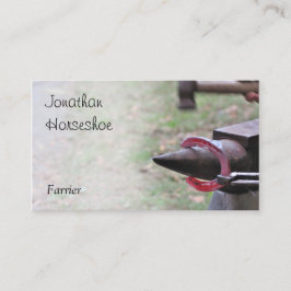 Glühendes Hufeisen auf einem Ambosse Visitenkarte