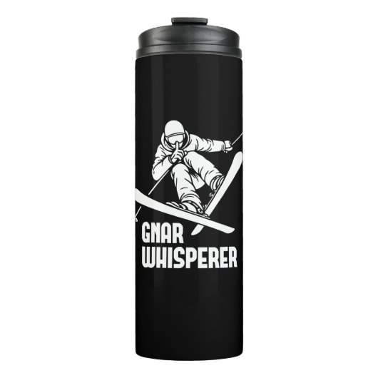 Gnar Whisperer Skiing Thermosbecher (Vorderseite)