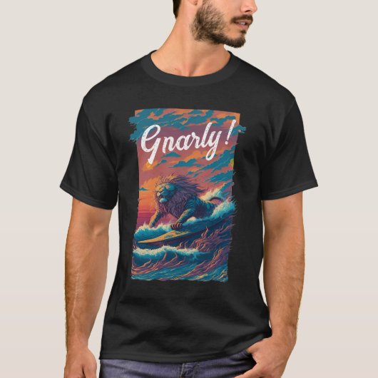 Gnarly! Löwensurfer, Personalisiert T-Shirt (Vorderseite)