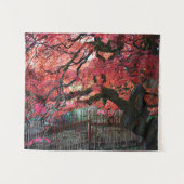 Gnarly Red Japan Maple and Bamboo Fence Wandteppich (Vorderseite (Horizontal))