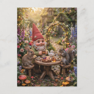 Gnom beim Teekränzchen mit Hase und Eichhörnchen Postkarte