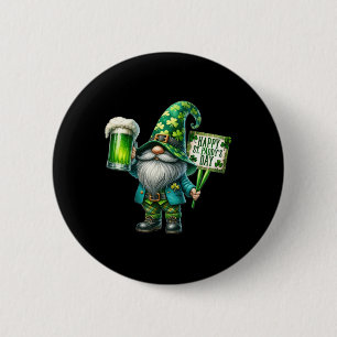 Gnom trinkt am St. Patricks Tag Happy St. Paddys Button