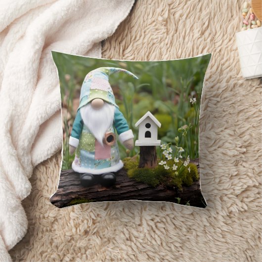Gnome-Frühlingsrückzug: Vogelhaus-Landschaft Kissen (Decke)