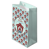 Gnome für Weihnachten Pattern Red Blue Personalisi Kleine Geschenktüte (Vorderseite Schrägansicht)