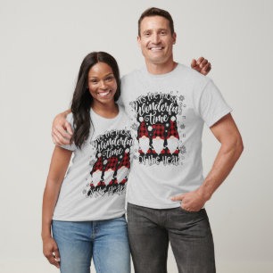 Gnome Karo Weihnachtszeit Wundervolle Zeit Feierta T-Shirt