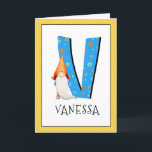 Gnome Kids Letter V Name and Age Birthday Gruß Karte<br><div class="desc">Klicken Sie auf "Anpassen", um die Randfarbe zu ändern. Wenn Sie den Namen und das Alter des Geburtstagsmädchens oder Jungen zu unserer Gnome-Alphabetkarte hinzufügen, erstellen Sie einen einmaligen, speziell für Kinder gestalteten Geburtstagsgruß. Neben dem großen blauen Buchstaben mit gelben und orangefarbenen Sternen und Spiralen zu stecken ist eines unserer niedlichen...</div>