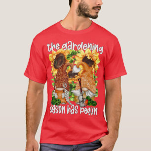Gnome mit Gartenwerkzeug für Frauen Niedlich s T-Shirt