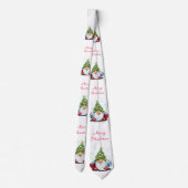 Gnome mit Weihnachtsbaumhut und Geschenk Neck Tie Krawatte (Rückseite)