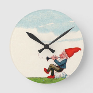 Gnome Playing Music Clock Runde Wanduhr