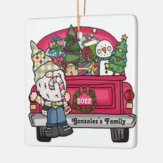 Gnome Red Truck personalisiert Keramikornament (Links)
