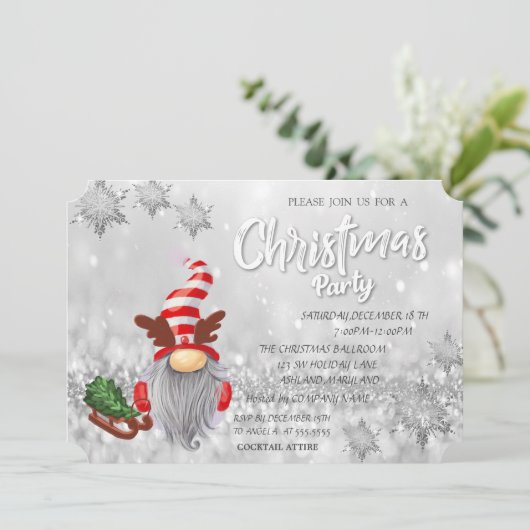 Gnome Sleigh PineTree Bokeh Weihnachtsfest Party Einladung (Stehend Vorderseite)