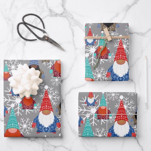 Gnome Snowflake Illustrationen Weihnachtsmuster Geschenkpapier Set (Vorderseite)
