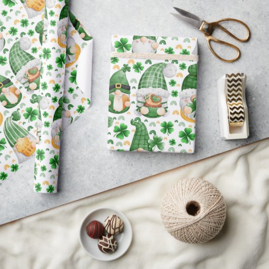 Gnome St. Patrick's Day Wrapping Paper Geschenkpapier (Kunsthandwerk)