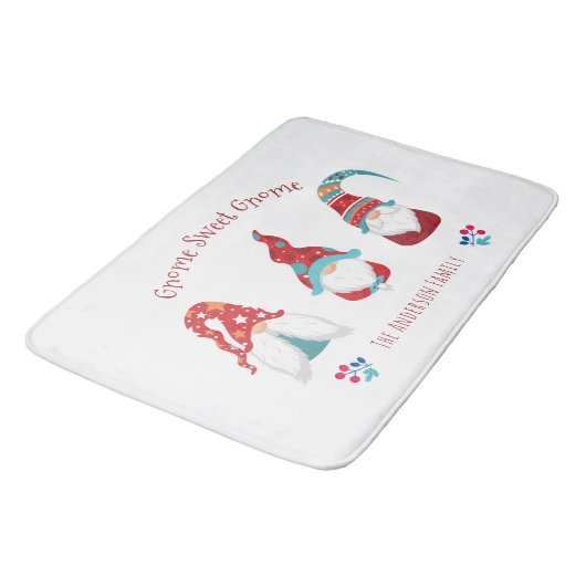 Gnome Sweet Gnome Niedlich Modern Simple Holiday E Badematte (Schrägansicht)