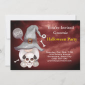 Gnome Witch Skull Cloudy Red Sky Halloween-Party Einladung (Vorderseite)
