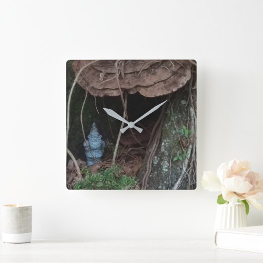 Gnome Zuhause Wall Clock Quadratische Wanduhr (Zuhause)