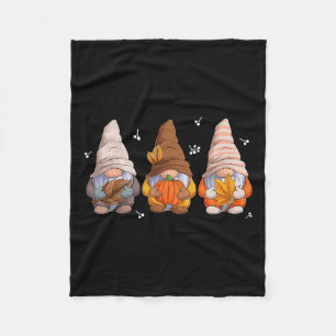 Gnomes Erntedank wird mit Pumpkin-Blätter gespielt Fleecedecke