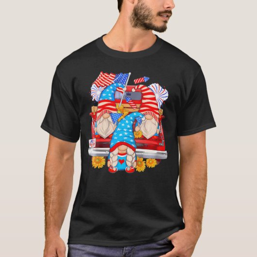Gnomes mit LKW-Amerika-Flagge 4. Juli Indepen T-Shirt (Vorderseite)