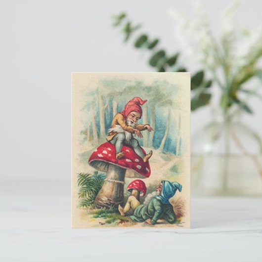 "Gnomes Playing on a Toadstool" Postkarte (Stehend Vorderseite)