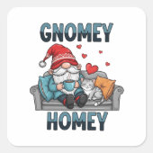 Gnomey homey gnome auf Zuhause Quadratischer Aufkleber (Vorderseite)