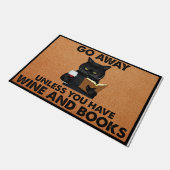 Go Away Unless You Have Wine And Books Fußmatte (Schrägansicht)