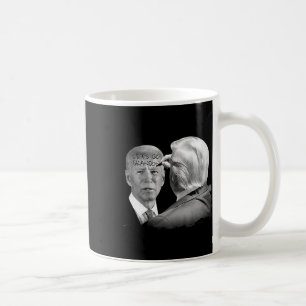 Go Brandon Trump schreibt über Bidens Forehead Kaffeetasse