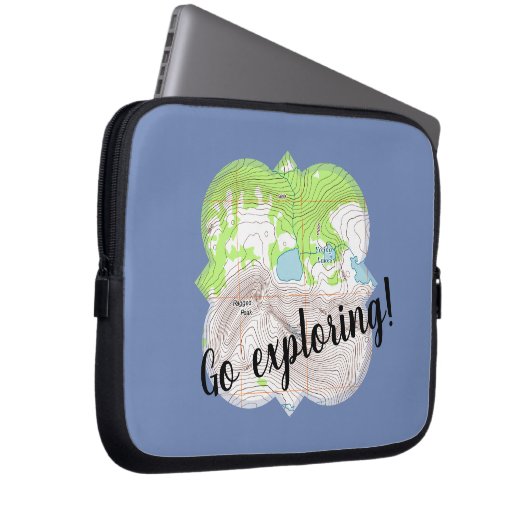 "Go Exploring" Topografische Karte Laptopschutzhülle (Vorne Rechts)