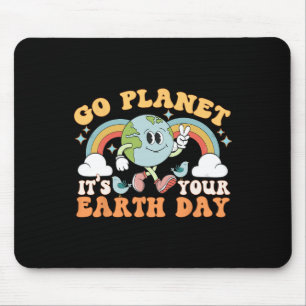 Go Planet Es ist dein Earth Day Groovy Retro Trend Mousepad