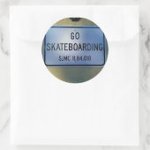 GO SKATEBOARDING RUNDER AUFKLEBER (Tasche)