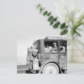 Go West Young Family, 1936 Postkarte (Stehend Vorderseite)