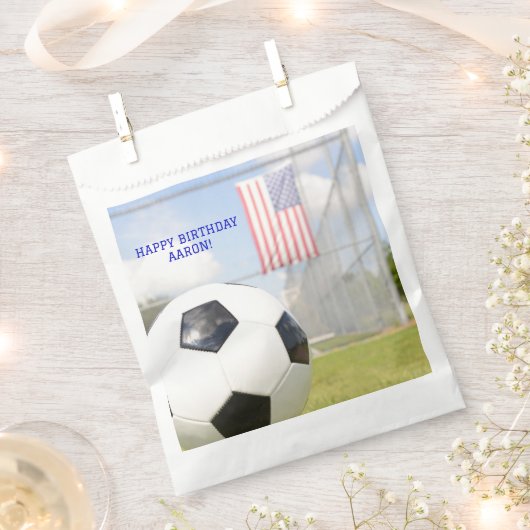 Goal Post Black and White Soccer Ball Sport Geschenktütchen (Ausgeschnitten)