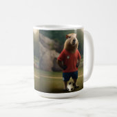 "Goal-Scoring Capybara: Der ultimative Fußballstar Kaffeetasse (VorderseiteRechts)