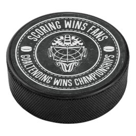 Goaltening gewinnt Hockey Puck