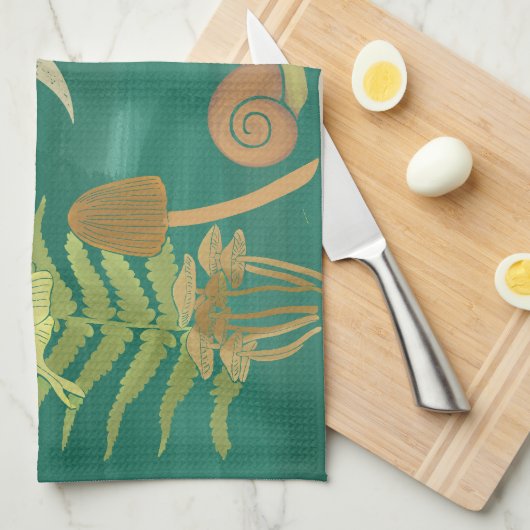 Goblincore Schnecke und Pilze Personalisiert Geschirrtuch (Viertel Falte)