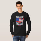 God Bless America Especially Sitka AK US State Des T-Shirt (Vorne ganz)
