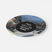  God Bless Dad Happy Father's Day Rocky Seashore Pappteller (Schrägansicht)